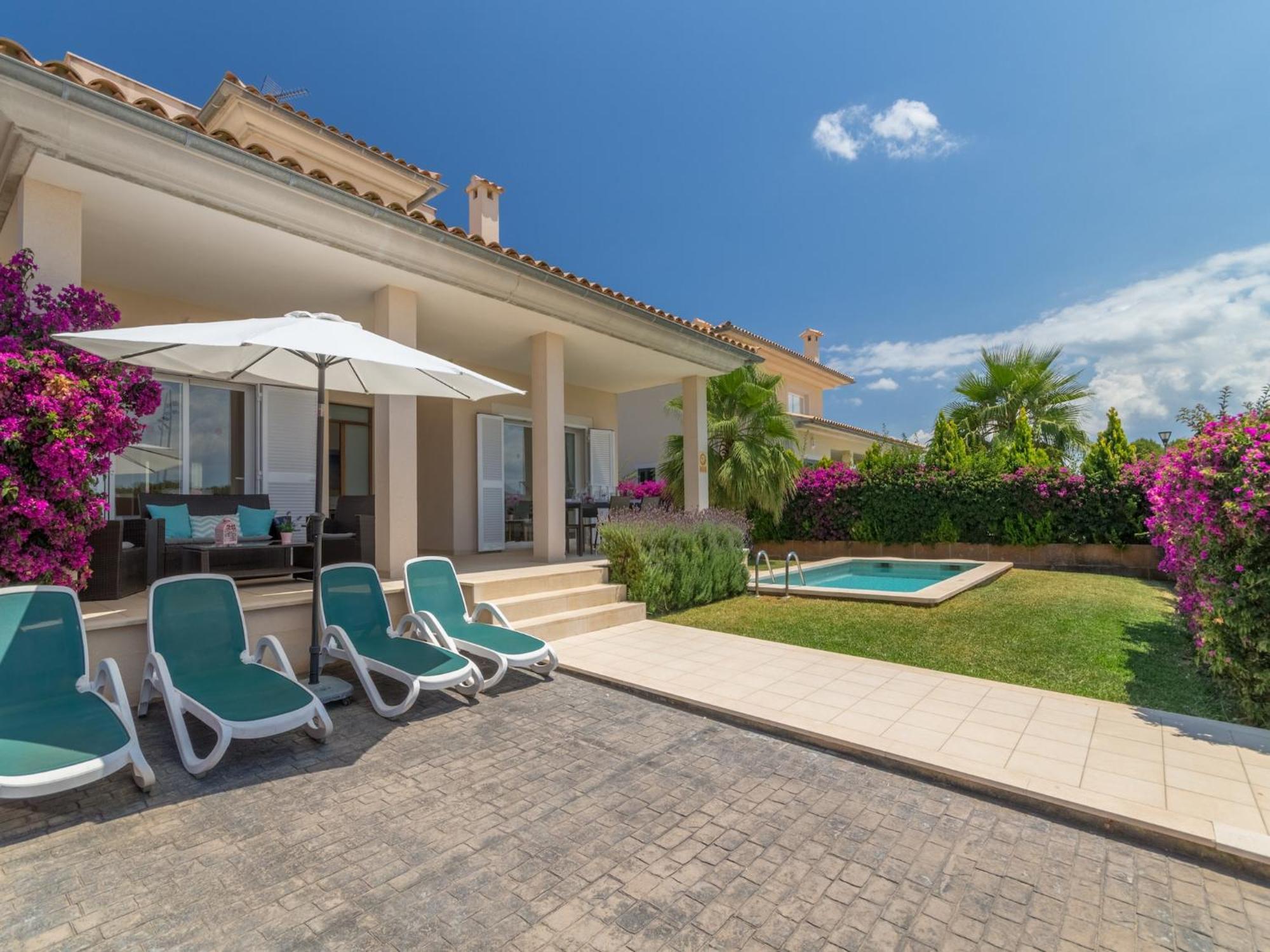 Villa Modern In Barcares With Pool Alcúdia